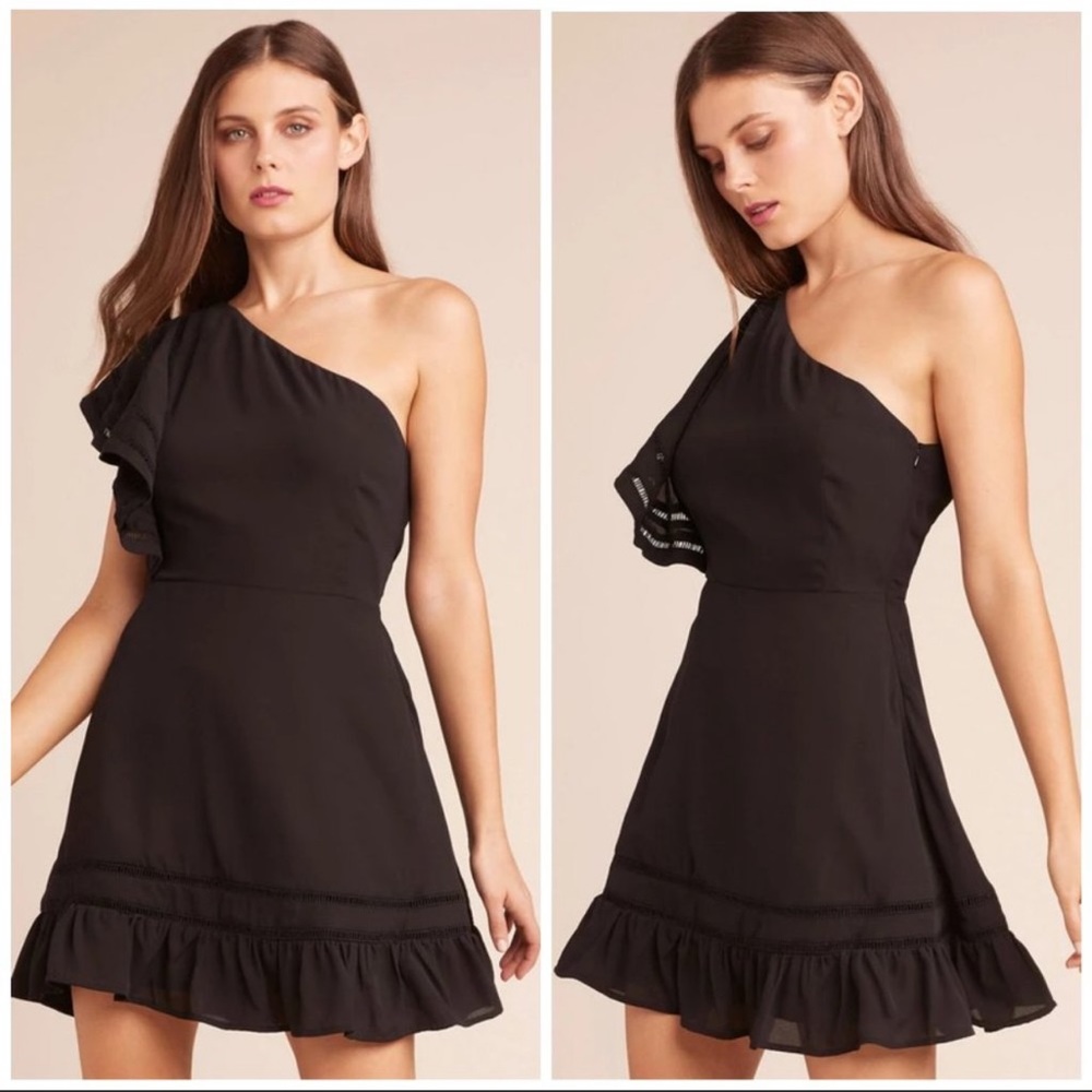 Host Pick 🎉 NWT BB Dakota RSVP Toast To The Host Black Dress